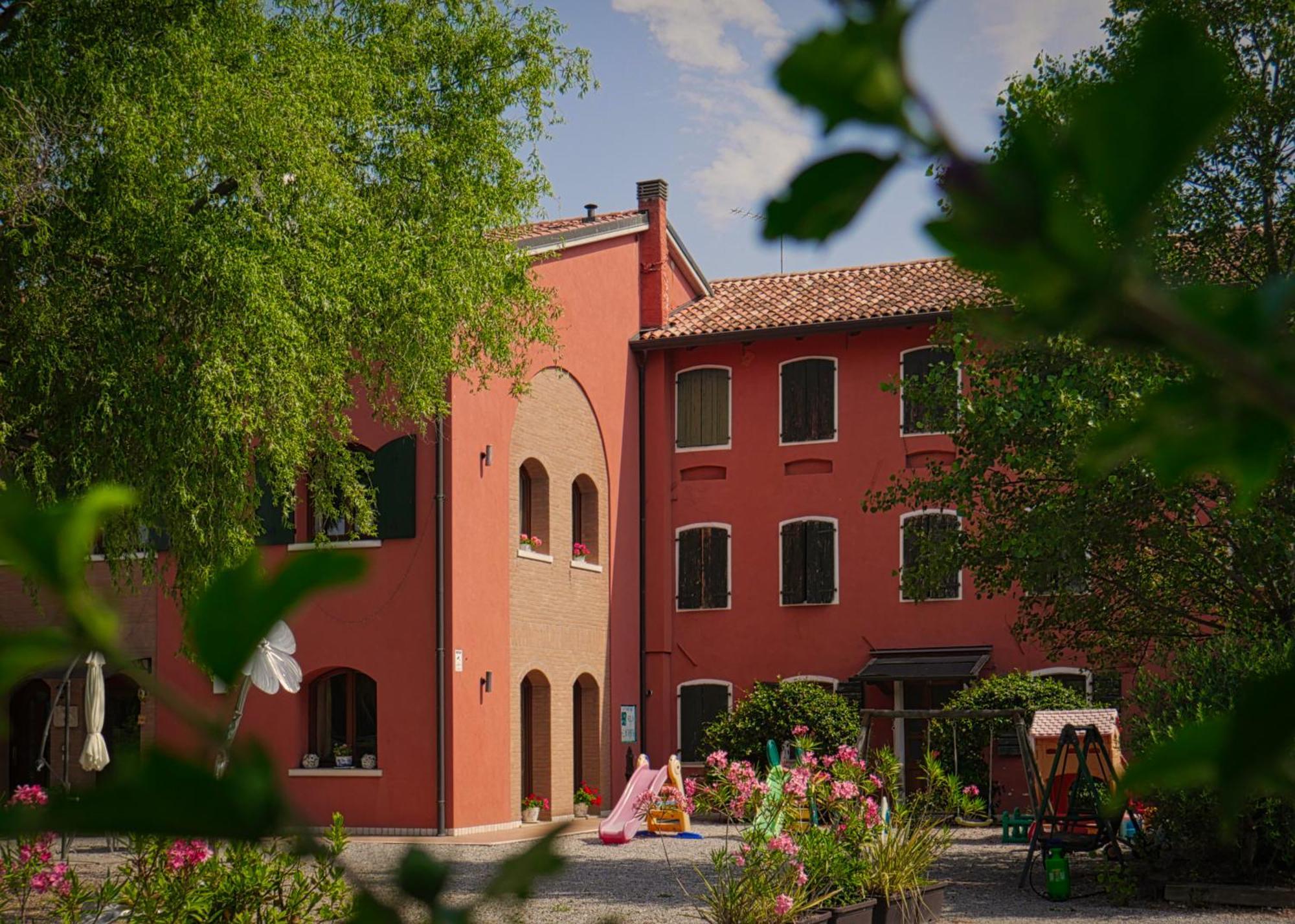 Quadrifoglio Relax Guest House ซานโดนาดิเพียเว ภายนอก รูปภาพ