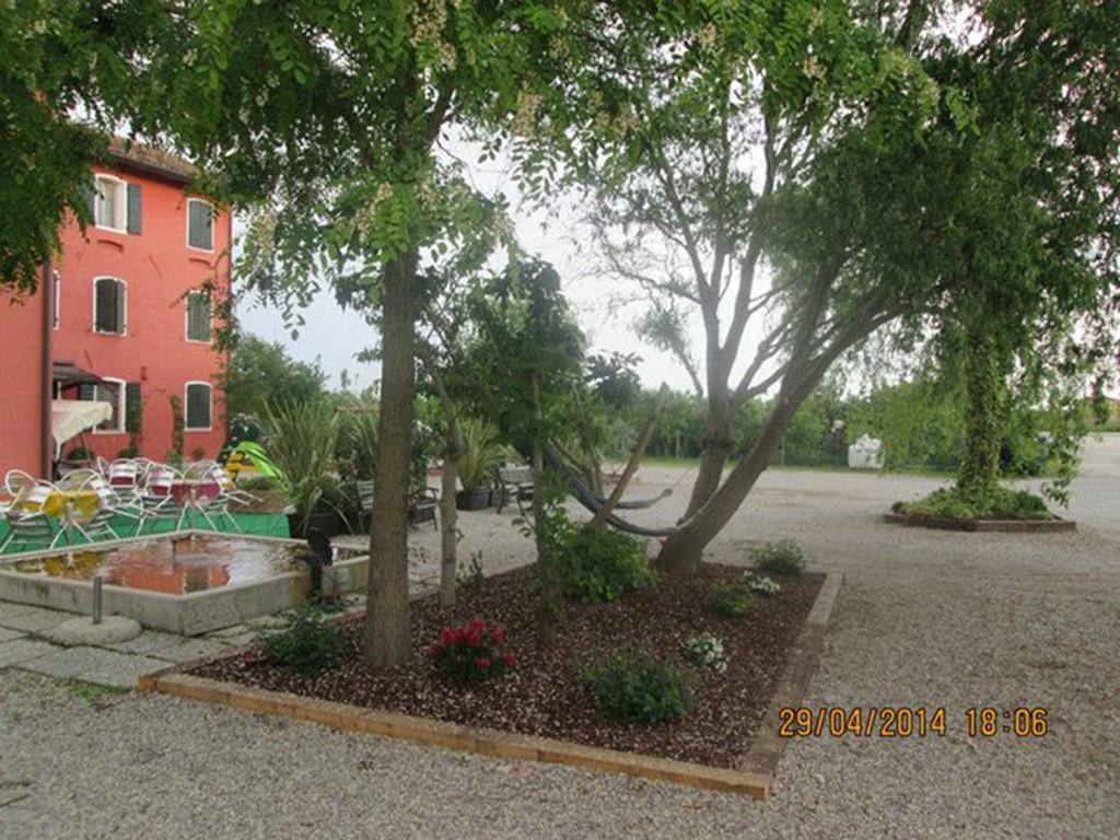Quadrifoglio Relax Guest House ซานโดนาดิเพียเว ภายนอก รูปภาพ